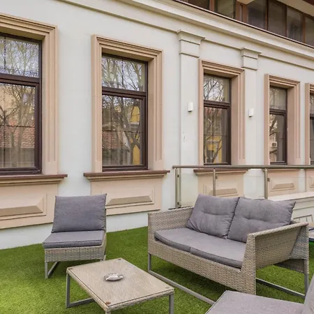 Lejlighed Two Bedroom Cathedral View